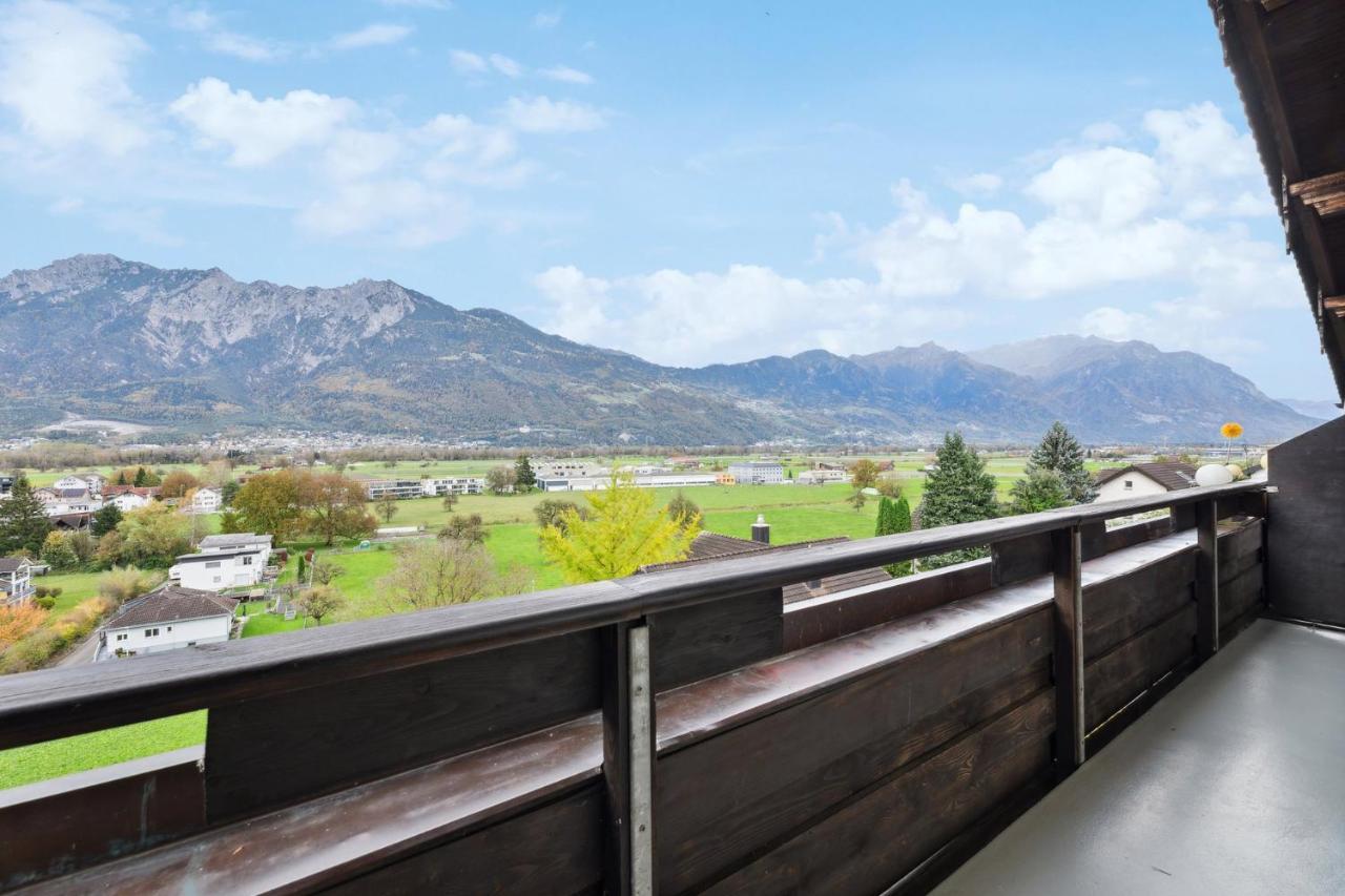 Sonniges Apartment Mit Traumhaftem Bergblick Buchs  Exterior foto